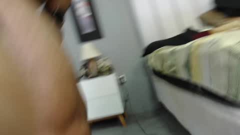 Snapshot of bardockroy_ chatting on December 6, 2024, 2:02 am bardock online show from December 6, 2024, 2:02 am