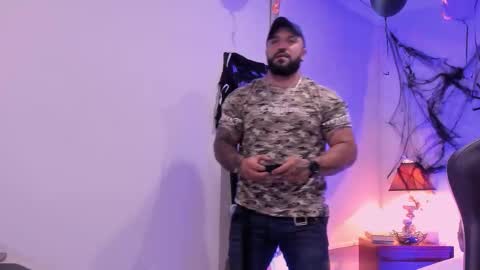 Snapshot of bardockroy_ chatting on October 29, 2025, 8:54 pm bardock online show from October 29, 2025, 8:54 pm