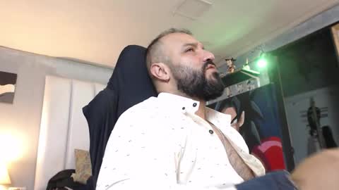 Snapshot of bardockroy_ chatting on November 15, 2025, 8:49 pm bardock online show from November 15, 2025, 8:49 pm