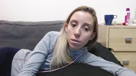 Snapshot of barelylegalblondy chatting on February 3, 2026, 6:57 pm Lena online show from February 3, 2026, 6:57 pm