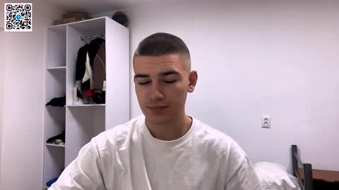 Snapshot of barepulse chatting on February 13, 2026, 9:33 pm Eric online show from February 13, 2026, 9:33 pm