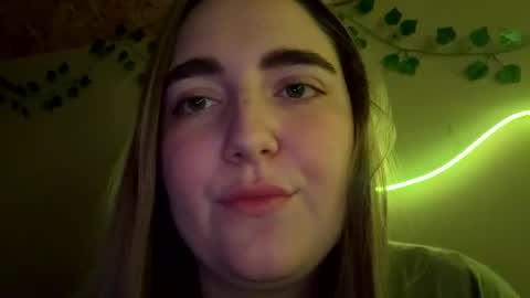 Sue  online show from May 1, 2026, 9:19 pm