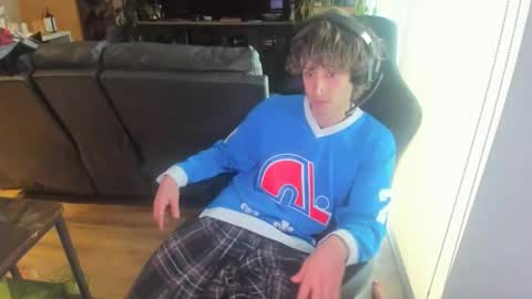 Snapshot of bashful4200 chatting on March 7, 2026, 6:38 pm ryan online show from March 7, 2026, 6:38 pm