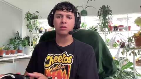 Snapshot of basicflxpx chatting on July 10, 2026, 5:37 pm Basicflxp online show from July 10, 2026, 5:37 pm