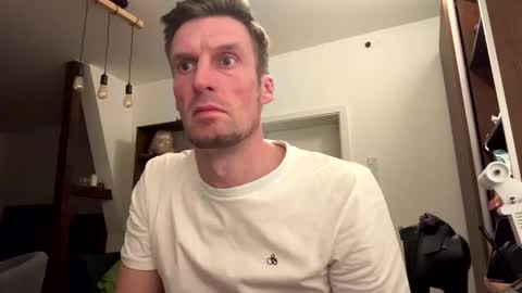 basst23 online show from February 11, 2025, 11:33 pm