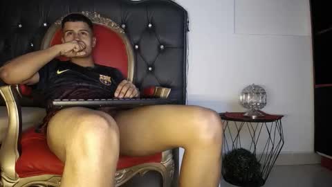 Snapshot of bastian_jonnes chatting on September 18, 2025, 8:00 pm Bastian online show from September 18, 2025, 8:00 pm