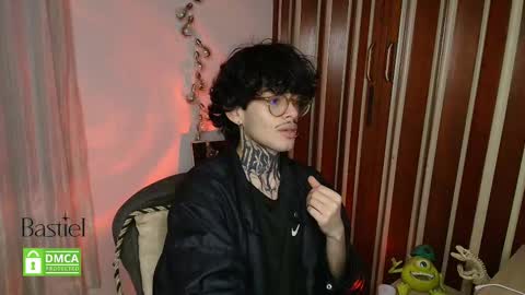 Snapshot of bastiel_ chatting on September 25, 2025, 5:00 am Bastiel online show from September 25, 2025, 5:00 am