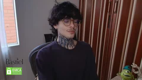 Snapshot of bastiel_ chatting on October 10, 2025, 8:30 pm Bastiel online show from October 10, 2025, 8:30 pm