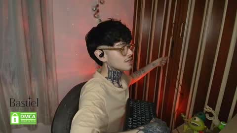Snapshot of bastiel_ chatting on November 11, 2025, 2:22 am Bastiel online show from November 11, 2025, 2:22 am