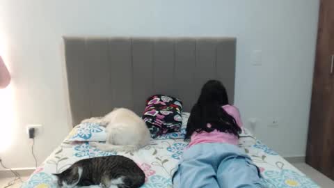 Aron online show from October 28, 2025, 12:58 am