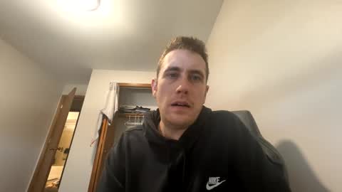 bate_bros84 online show from March 23, 2026, 5:17 pm