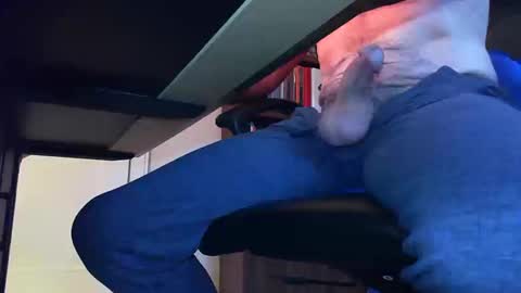 BateBro13 online show from October 13, 2025, 2:28 pm