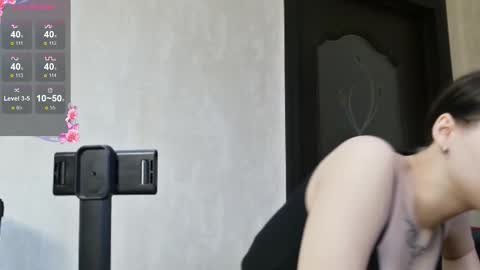 battyyhils online show from October 27, 2025, 12:09 pm