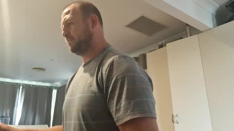 Snapshot of bazooka76 chatting on February 25, 2025, 11:11 pm bazooka76 online show from February 25, 2025, 11:11 pm