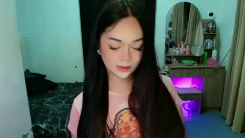 Angel online show from May 9, 2026, 1:11 am
