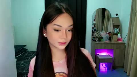 Angel online show from May 9, 2026, 10:37 pm