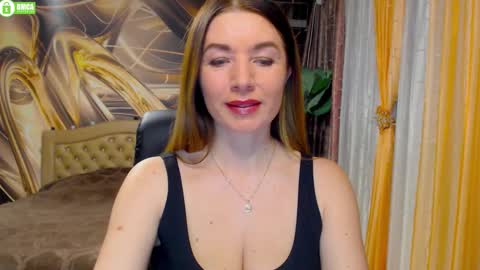 bb__bonami_ online show from November 22, 2025, 2:16 pm