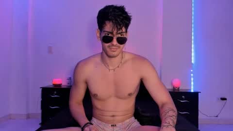 Snapshot of bbbeachboy chatting on January 5, 2025, 9:03 pm Valentino online show from January 5, 2025, 9:03 pm