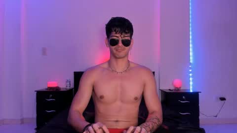 Snapshot of bbbeachboy chatting on January 13, 2025, 10:13 pm Valentino online show from January 13, 2025, 10:13 pm