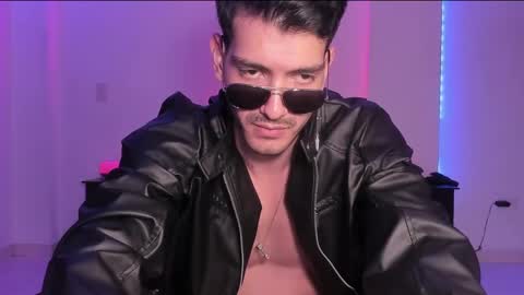 Snapshot of bbbeachboy chatting on February 6, 2025, 12:54 am Valentino online show from February 6, 2025, 12:54 am