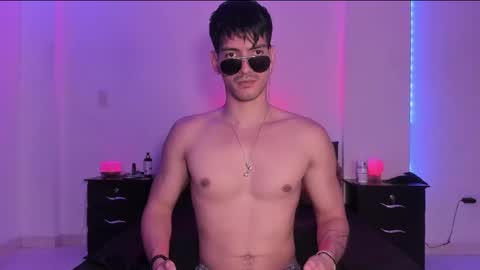 Snapshot of bbbeachboy chatting on February 7, 2025, 9:15 pm Valentino online show from February 7, 2025, 9:15 pm