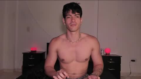 Snapshot of bbbeachboy chatting on March 12, 2025, 9:35 pm Valentino online show from March 12, 2025, 9:35 pm