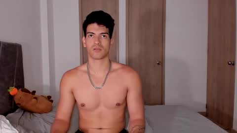 Snapshot of bbbeachboy chatting on September 23, 2025, 11:30 pm Valentino online show from September 23, 2025, 11:30 pm