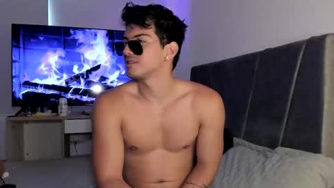 Snapshot of bbbeachboy chatting on October 21, 2025, 9:15 pm Valentino online show from October 21, 2025, 9:15 pm