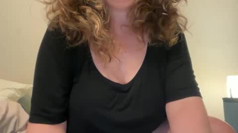 bbbecky33 online show from June 13, 2026, 1:47 am