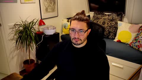 Snapshot of bbking1980 chatting on December 1, 2024, 5:35 pm CallMeDaddy online show from December 1, 2024, 5:35 pm