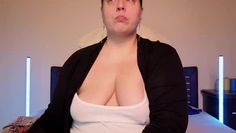 Snapshot of bbw_goddes chatting on December 5, 2025, 12:30 am Love online show from December 5, 2025, 12:30 am