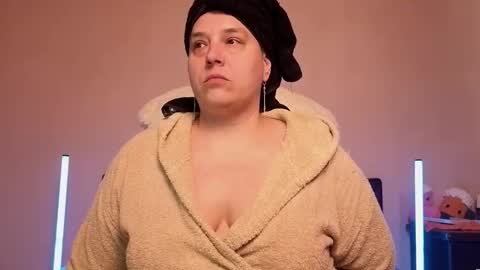 Snapshot of bbw_goddes chatting on January 15, 2026, 10:35 pm Love online show from January 15, 2026, 10:35 pm