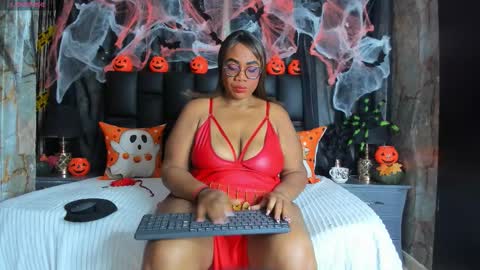 Snapshot of bbwlatina01 chatting on October 21, 2025, 12:28 pm Bbwlatina01 online show from October 21, 2025, 12:28 pm