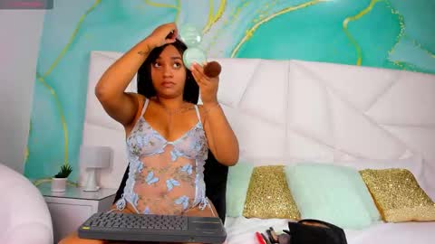 Alexxa online show from November 21, 2025, 11:42 am