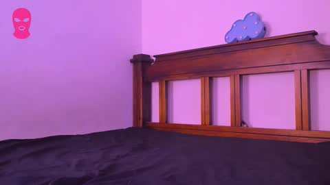 Amber  online show from September 24, 2025, 1:03 pm