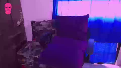 Amber  online show from September 25, 2025, 2:43 pm