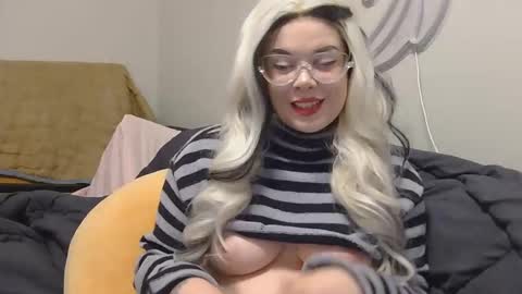 Snapshot of bbycheshire chatting on November 8, 2025, 4:45 am bbycheshire online show from November 8, 2025, 4:45 am