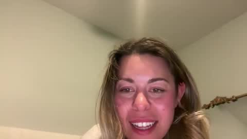 bbygirlxxo online show from March 22, 2026, 1:31 am