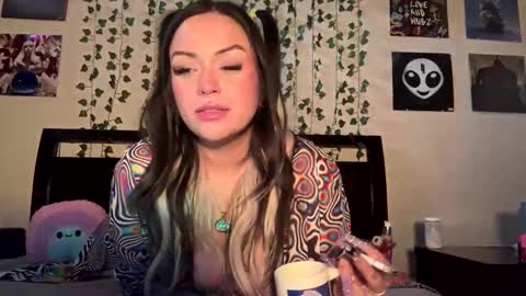 bbyslugggg online show from February 3, 2025, 4:10 pm