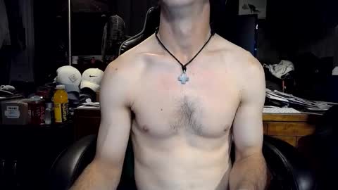 Snapshot of bchillin28 chatting on October 13, 2025, 1:38 am bchillin28 online show from October 13, 2025, 1:38 am