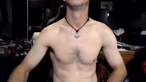 Snapshot of bchillin28 chatting on October 13, 2025, 3:34 pm bchillin28 online show from October 13, 2025, 3:34 pm