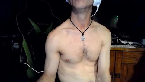 Snapshot of bchillin28 chatting on November 25, 2025, 8:14 am bchillin28 online show from November 25, 2025, 8:14 am