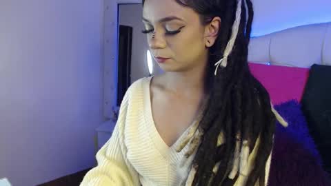 Ela online show from December 23, 2025, 6:11 am