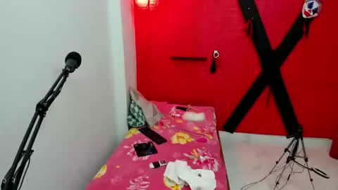 rever online show from February 3, 2026, 6:22 am