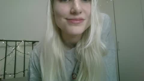 Yours sweet Bea 3 online show from January 13, 2025, 4:19 pm