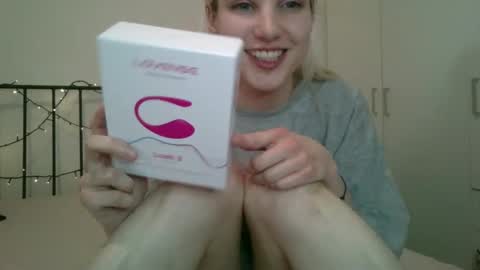 Yours sweet Bea 3 online show from February 19, 2025, 10:45 am