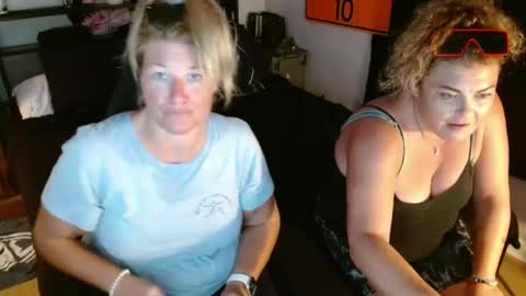 Shower Confessions online show from July 25, 2026, 12:53 am