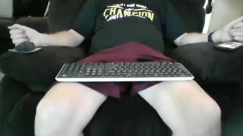 Snapshot of beachguy38 chatting on February 28, 2026, 2:29 pm beachguy38 online show from February 28, 2026, 2:29 pm