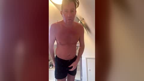 Beachlover39 online show from February 23, 2026, 10:12 am