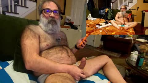 Snapshot of bear_in_mind chatting on March 16, 2026, 1:44 am BareBear online show from March 16, 2026, 1:44 am